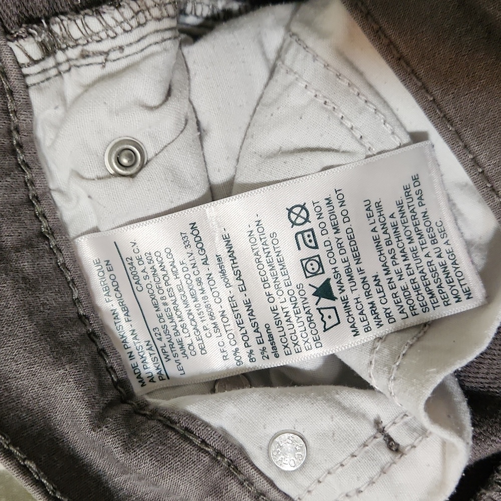 Jeans - Picture 3 of 5